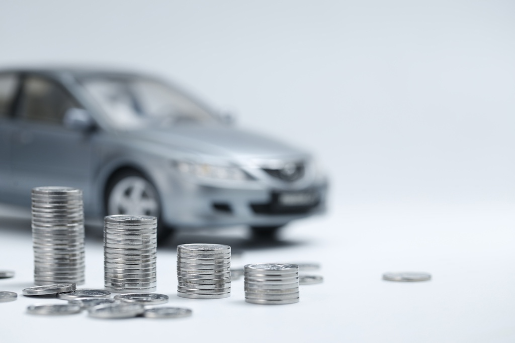 bill of sale for selling a car, tips on selling a car, steps to selling a car, selling a used car, selling a car online, contract for selling a car, where to sign a title when selling a car, selling a car to a dealer, who pays sales tax when selling a car privately.